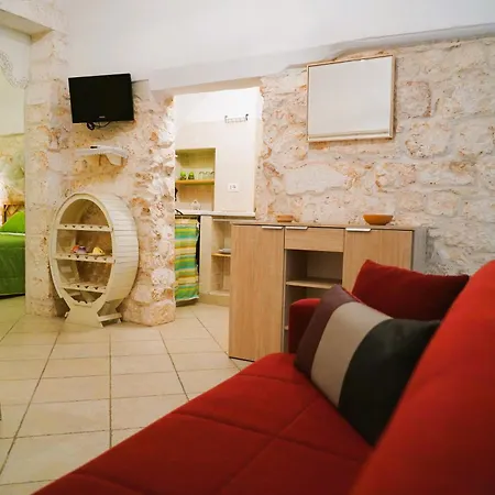 Casa Lythos - Confort Nel Cuore Di Feriehus Ostuni